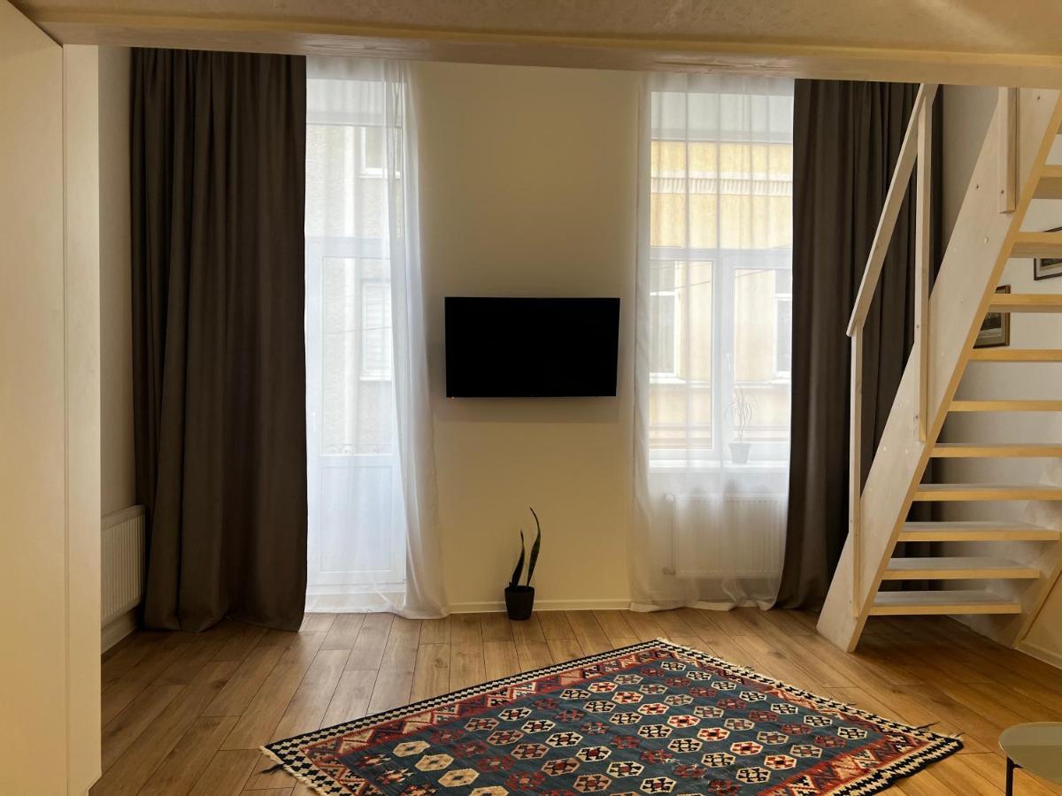 Apartment Lesya Kurbasa Lviv Luaran gambar
